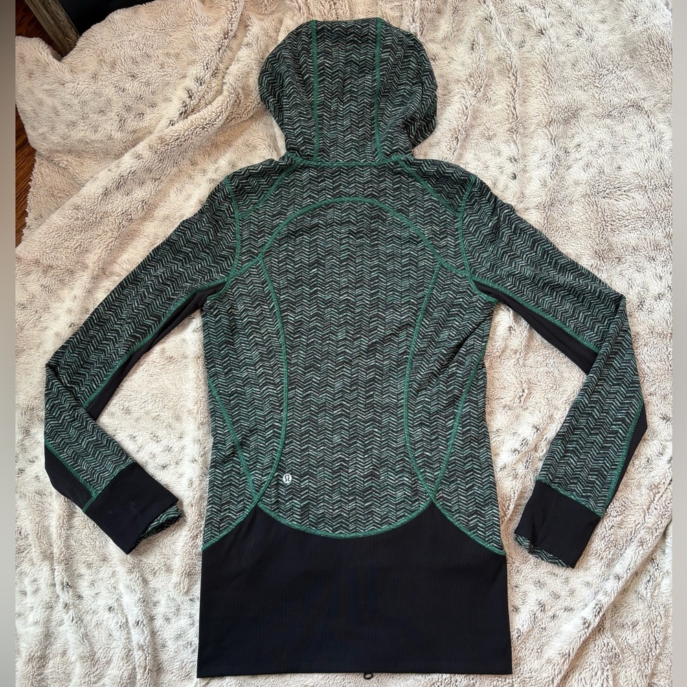Lululemon jacket - Picture 2 of 8